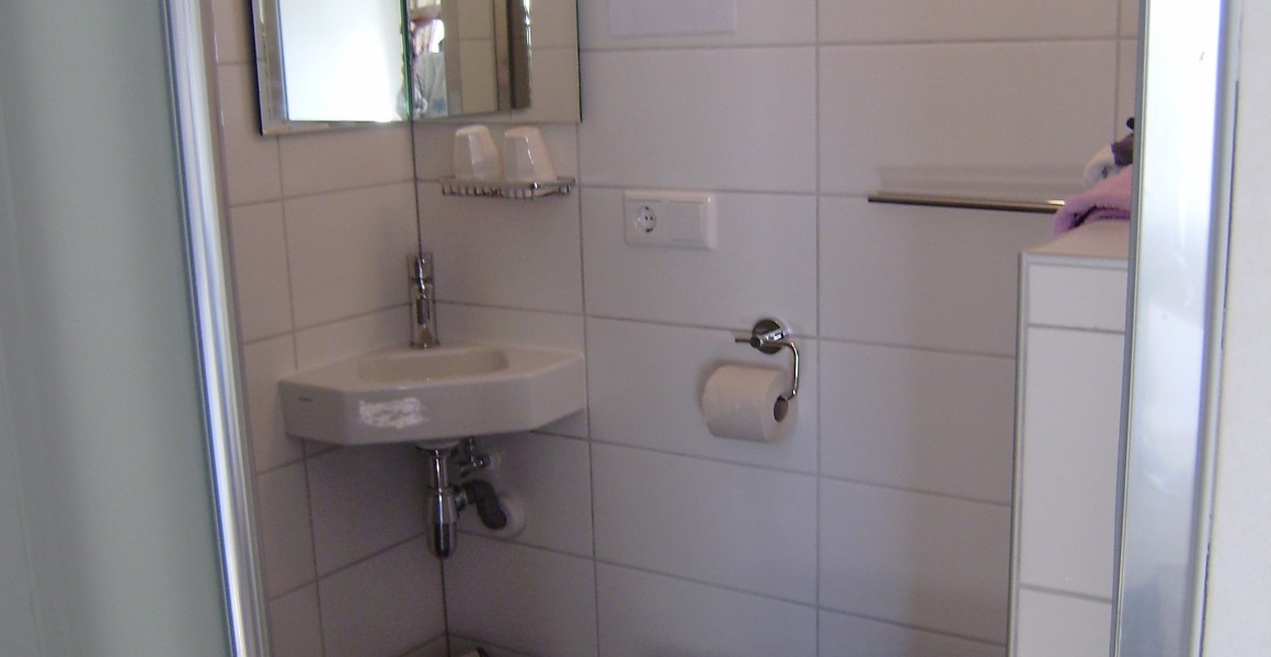 NEW_Sanitair kamer 1.JPG